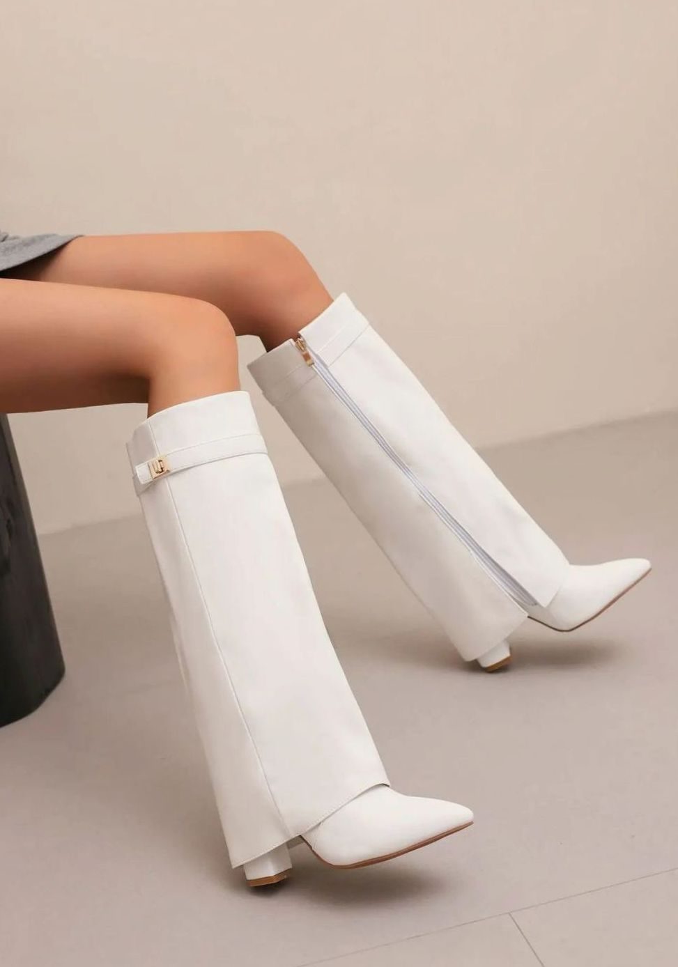 Pointed Toe Suede Knee-High Boots