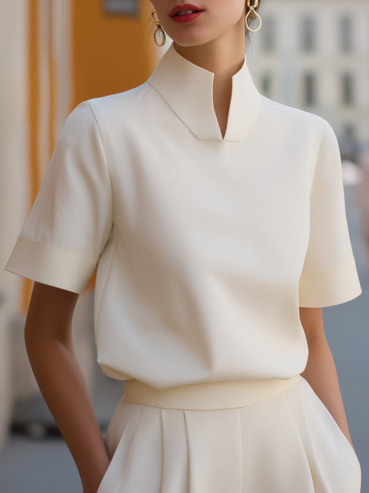 Structured stand collar blouse, short-sleeve with stand collar, white